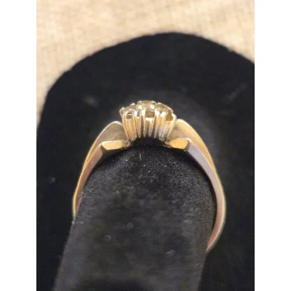 VintageGold Floral Ring Onyx with Diamond Accent Size 5.75 Elegant Textured